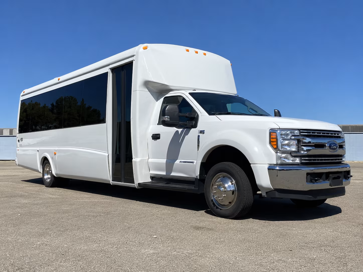minibuses and charter buses for interactive learning at marbles kids museum